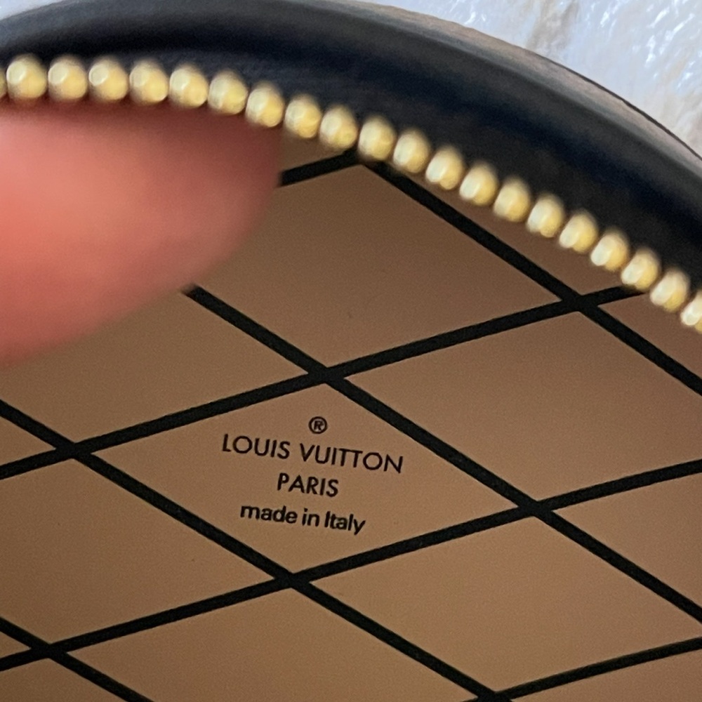 Mini LV Boite Chapeau Purse - Picture 7 of 12